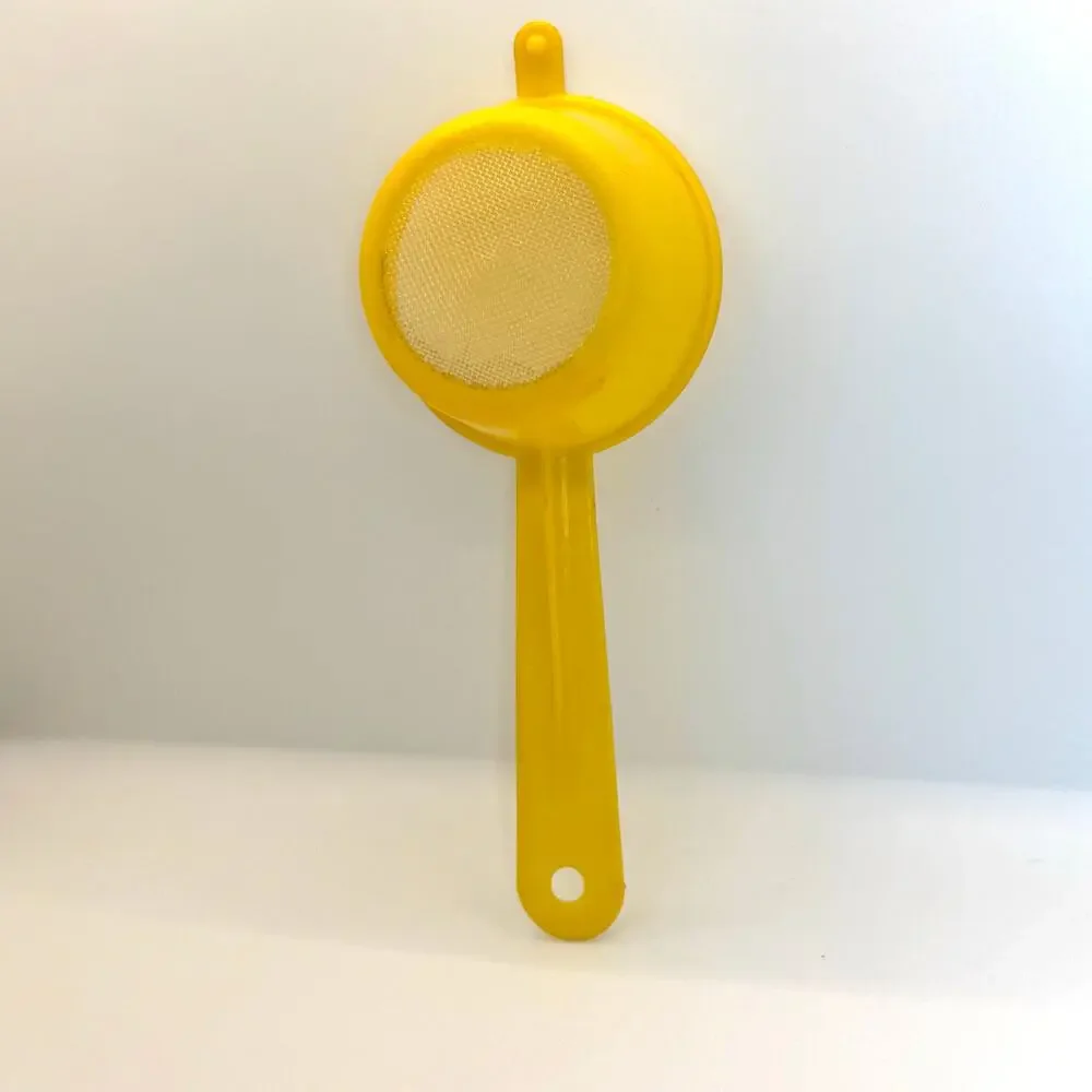 VTG Fine Mesh Tea Baking Strainer Yellow Plastic Kitchen Tool Made in‎ Hong Kong